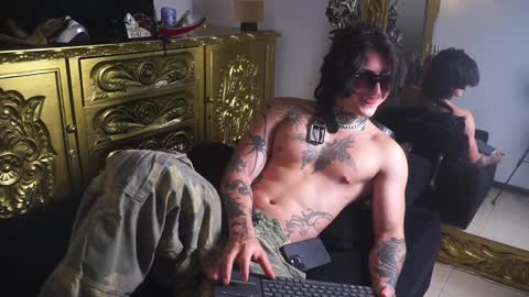 Snapshot of dantecoppolaa chatting on February 2025 10:55:02 PM Dante coppola online show from February 2025 10:55:02 PM