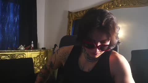 Snapshot of dantecoppolaa chatting on February 2025 06:43:02 PM Dante coppola online show from February 2025 06:43:02 PM