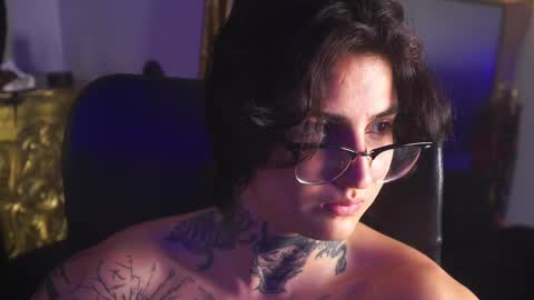 Snapshot of dantecoppolaa chatting on February 2025 03:10:02 AM Dante coppola online show from February 2025 03:10:02 AM