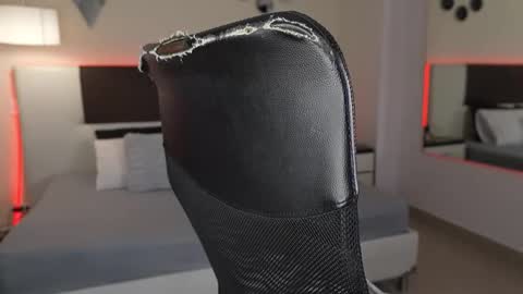 Snapshot of danteestone chatting on September 2025 08:36:01 PM Dante online show from September 2025 08:36:01 PM