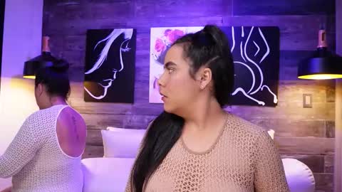 Dany And Alexa online show from October 2025 11:44:02 AM