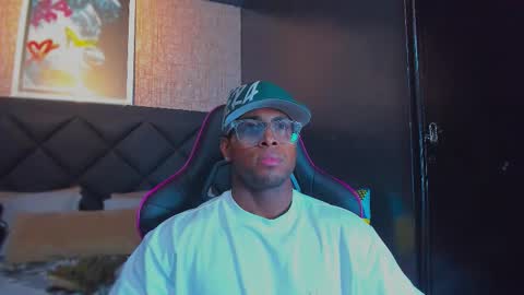 Snapshot of dany_dryy chatting on December 2025 06:41:02 AM Dany online show from December 2025 06:41:02 AM