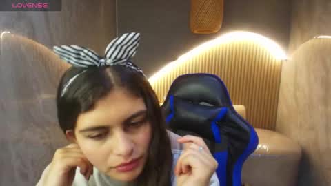 Dany online show from October 2025 01:19:01 PM