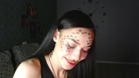 Snapshot of daphne_darkthorn chatting on October 2025 04:52:01 PM Daphne Darkthorn online show from October 2025 04:52:01 PM