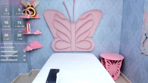 Snapshot of daphne_fox_ chatting on December 2024 02:10:01 PM Daphne online show from December 2024 02:10:01 PM