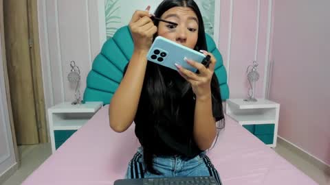 Snapshot of daphne_fox_ chatting on January 2025 11:30:02 AM Daphne online show from January 2025 11:30:02 AM