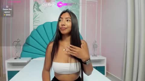 Snapshot of daphne_fox_ chatting on February 2025 02:27:01 AM Daphne online show from February 2025 02:27:01 AM