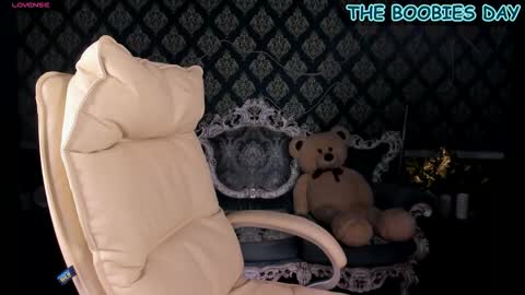 Snapshot of daphne_moss chatting on October 2025 01:11:01 PM Agatha online show from October 2025 01:11:01 PM