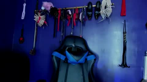 daphneandrade online show from October 2025 01:21:01 PM