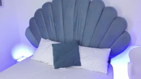 Snapshot of daphneblunt chatting on November 2025 01:45:02 PM DaphneBlunt online show from November 2025 01:45:02 PM