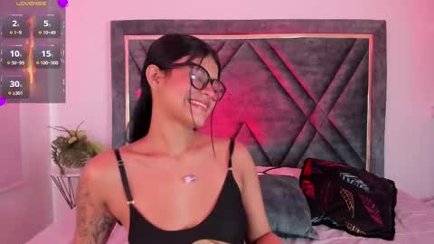 Snapshot of dapnne_ chatting on February 2025 09:07:02 PM Daphne online show from February 2025 09:07:02 PM