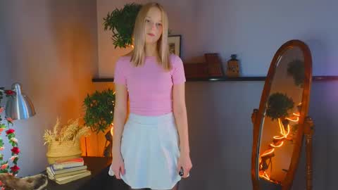 Kami online show from October 2025 04:15:01 AM