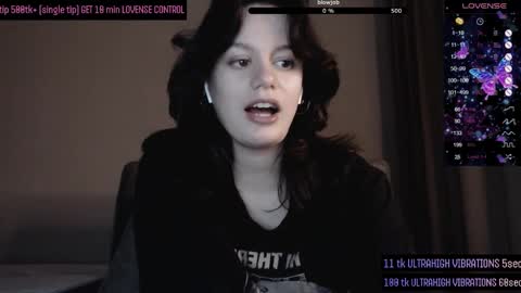 Snapshot of darcyie1ove chatting on October 2025 05:57:02 PM Darcy online show from October 2025 05:57:02 PM