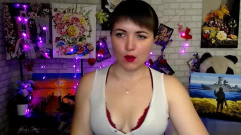 Snapshot of darina_m_ chatting on November 2025 05:40:02 AM Darina online show from November 2025 05:40:02 AM