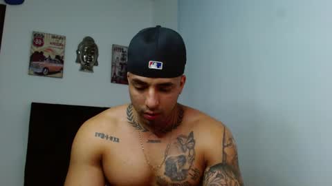 Darius Phoenix  online show from October 2025 12:44:02 AM