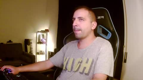 dark_passengerr online show from September 2025 10:42:01 PM