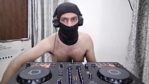 Snapshot of darkbud03 chatting on October 2025 11:09:01 PM just a guy online show from October 2025 11:09:01 PM