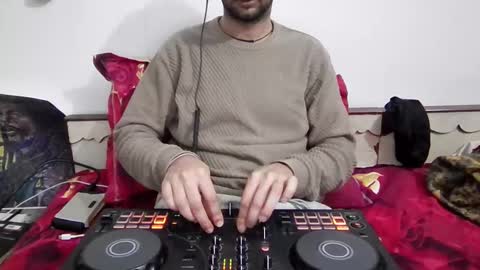 Snapshot of darkbud03 chatting on November 2025 07:14:01 PM just a guy online show from November 2025 07:14:01 PM