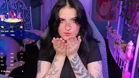 Snapshot of darksh1ne chatting on October 2025 06:10:02 AM Shine online show from October 2025 06:10:02 AM