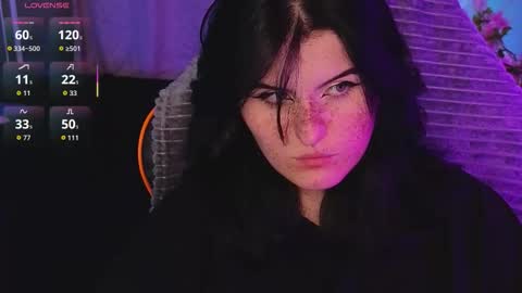 Snapshot of darksh1ne chatting on November 2025 06:14:01 AM Shine online show from November 2025 06:14:01 AM