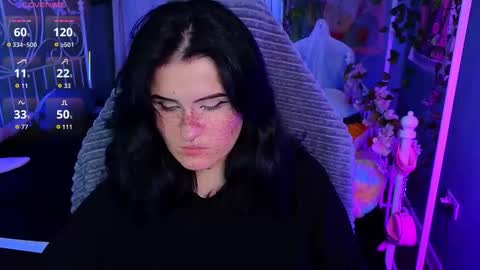 Snapshot of darksh1ne chatting on November 2025 06:01:01 AM Shine online show from November 2025 06:01:01 AM