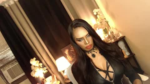 HAPPY BIRTHDAY MISTRESS MADRIANA online show from March 2025 07:05:02 AM