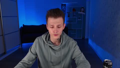 your lovely Oli online show from December 2024 02:58:01 AM