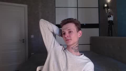 your lovely Oli online show from March 2025 10:34:02 AM