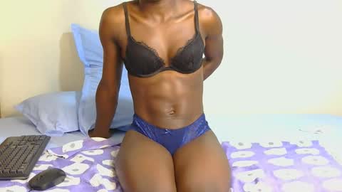 Snapshot of darling_dee chatting on October 2025 01:42:02 PM darling_dee online show from October 2025 01:42:02 PM