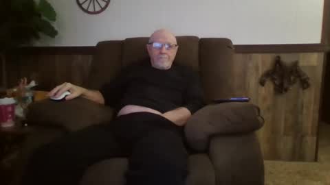 dave571960 online show from December 2024 12:42:01 PM