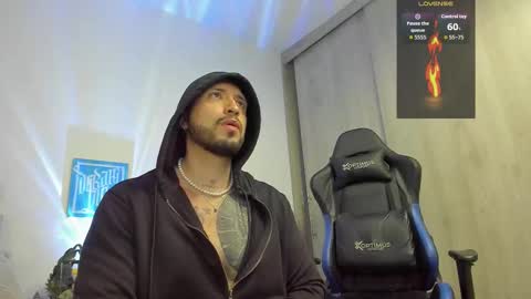 DAVE MAX online show from October 2025 02:32:01 AM