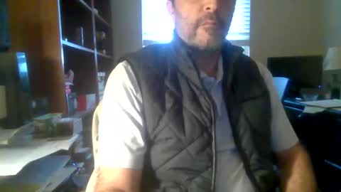 Snapshot of davethebooky chatting on December 2024 06:31:02 PM Dave online show from December 2024 06:31:02 PM