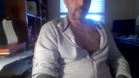 Snapshot of davethebooky chatting on December 2024 06:57:01 PM Dave online show from December 2024 06:57:01 PM