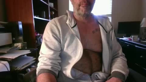 Snapshot of davethebooky chatting on February 2025 05:04:01 PM Dave online show from February 2025 05:04:01 PM