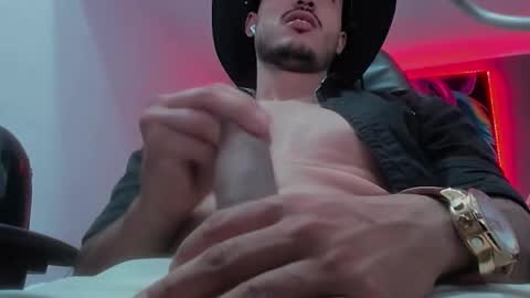 Snapshot of david__ox chatting on November 2025 10:46:01 PM david__ox online show from November 2025 10:46:01 PM