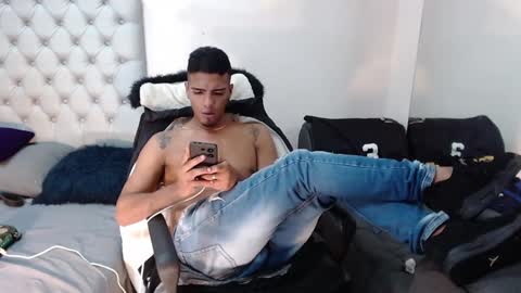 Snapshot of david_bandercock chatting on January 2025 12:35:02 PM david_bandercock online show from January 2025 12:35:02 PM