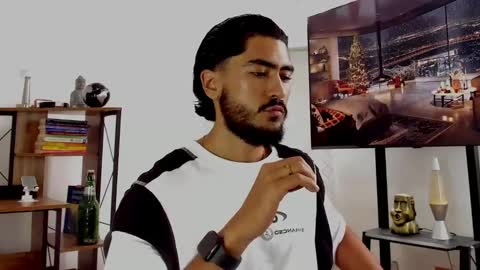 Hey im David that loves to explore and speak their fantasies. Very open talktative and nice. Feel free to chat with me online show from December 2024 04:29:02 PM