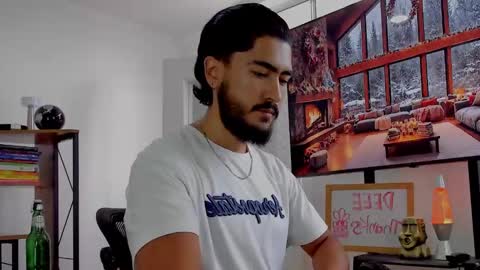 Hey im David that loves to explore and speak their fantasies. Very open talktative and nice. Feel free to chat with me online show from December 2024 02:54:02 PM