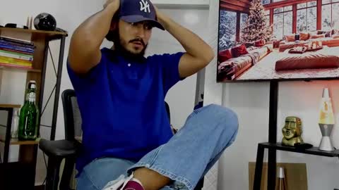 Hey im David that loves to explore and speak their fantasies. Very open talktative and nice. Feel free to chat with me online show from December 2024 01:10:01 AM