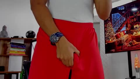 Hey im David that loves to explore and speak their fantasies. Very open talktative and nice. Feel free to chat with me online show from December 2024 02:33:02 PM
