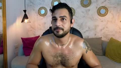 JF oliveira online show from December 2024 12:55:02 PM