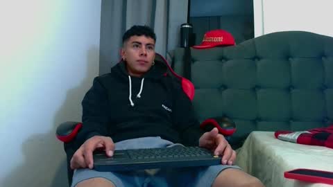 Snapshot of david_savage_ chatting on October 2025 08:34:02 AM david online show from October 2025 08:34:02 AM