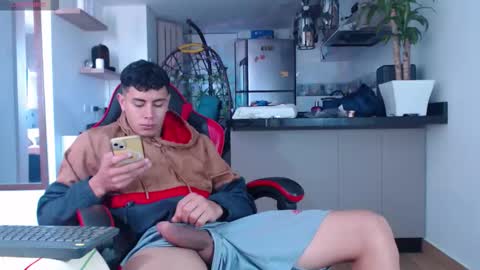 Snapshot of david_savage_ chatting on October 2025 12:16:01 PM david online show from October 2025 12:16:01 PM