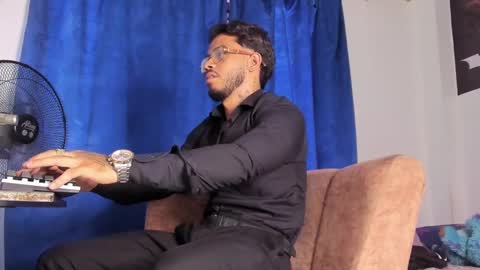 Snapshot of davide_daniels chatting on October 2025 09:22:01 PM Davide online show from October 2025 09:22:01 PM