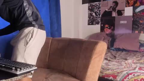 Snapshot of davide_daniels chatting on October 2025 04:51:02 PM Davide online show from October 2025 04:51:02 PM