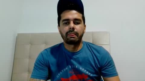 davidmedellin60 online show from November 2025 10:37:02 PM