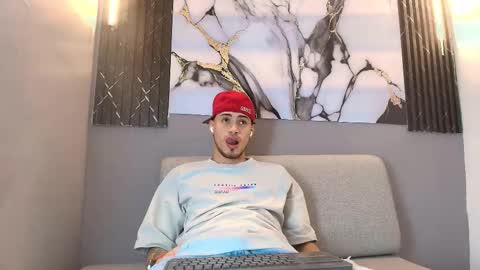 Snapshot of davin_01 chatting on December 2025 12:09:01 PM DAVID online show from December 2025 12:09:01 PM