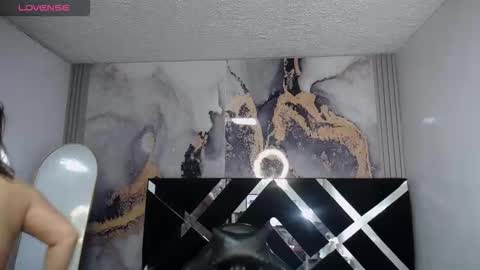 Snapshot of dayan_v_ chatting on November 2025 08:19:02 PM Hi Stream 1500 to 2100 online show from November 2025 08:19:02 PM