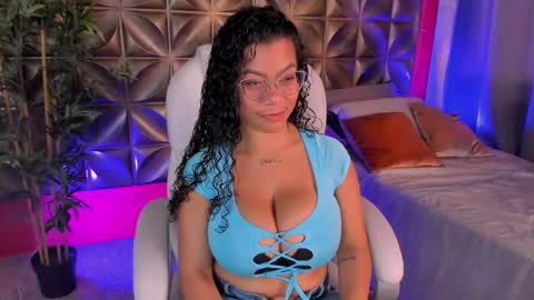 Dayanne online show from September 2025 10:20:01 PM