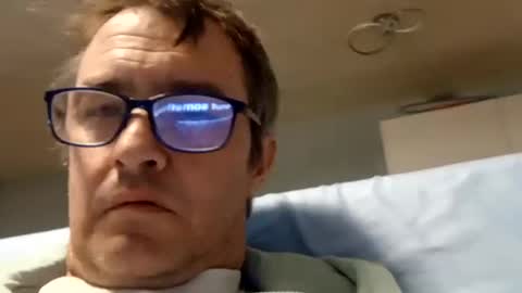 Snapshot of dazzill chatting on January 2025 06:43:01 PM Dazzill online show from January 2025 06:43:01 PM